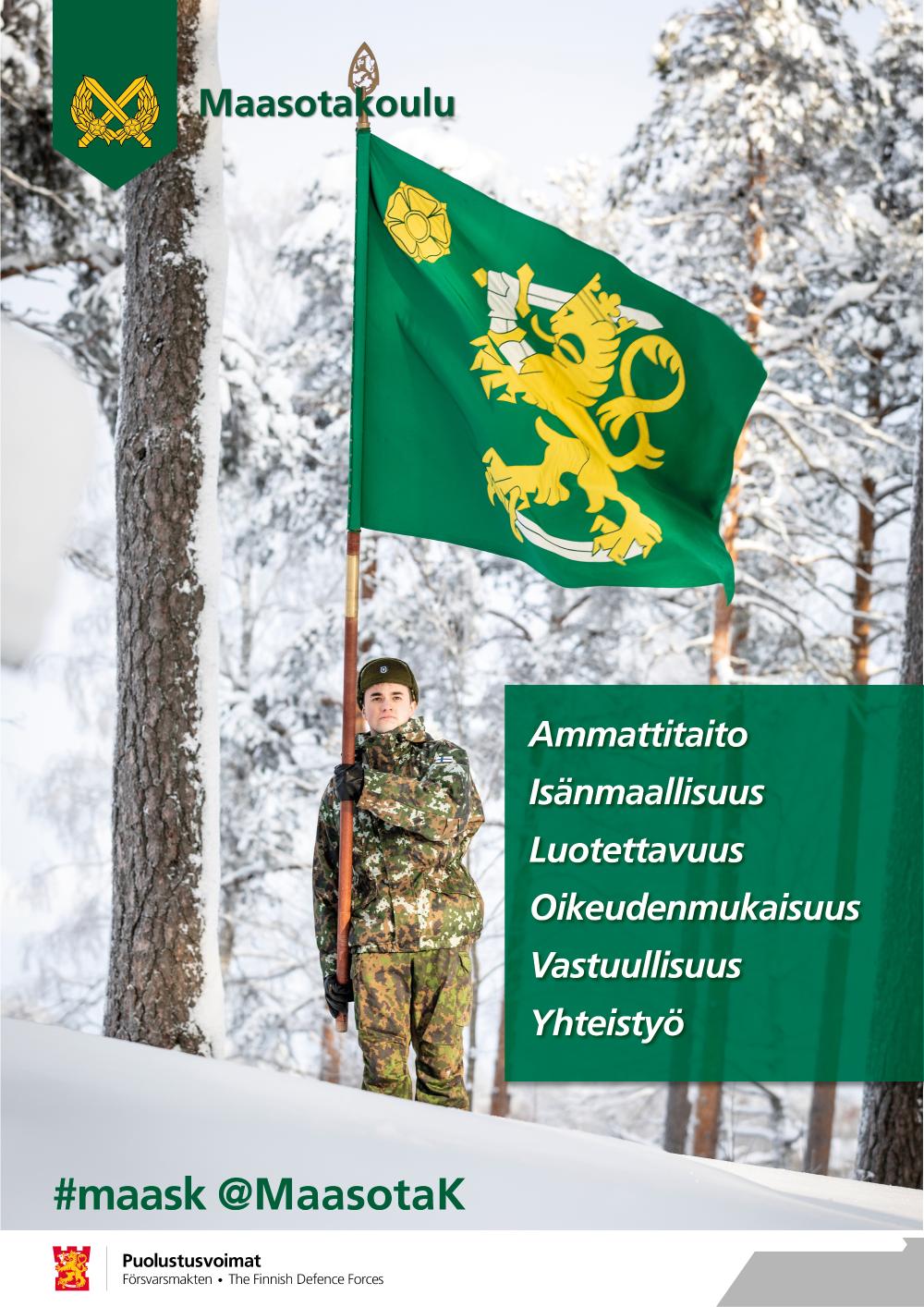 Maasotakoulu laskee seppeleet sankarihaudoille itsenäisyyspäivänä Maasotakoulu laskee seppeleet sankarihaudoille itsenäisyyspäivänä