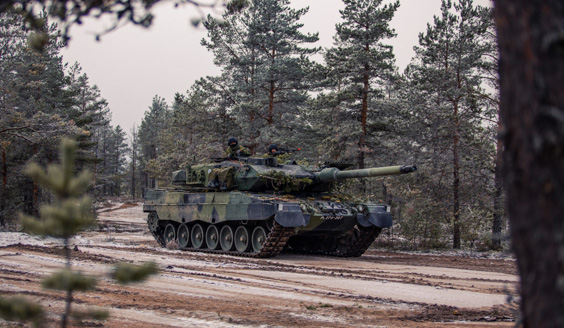 Kuva, jossa on Leopard 2A6 -taistelupanssarivaunu