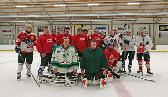 A group photo of hockey players