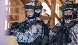 Urval till frivillig militärtjänst för kvinnor ordnas i april enligt det lokala läget