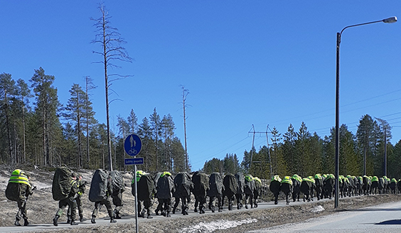 Koulutushaarakokeen marssiosuus on alkanut.