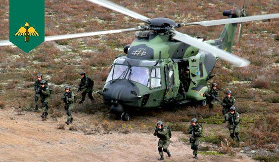 NH90-kuljetushelikopteri ja erikoisjääkärit 