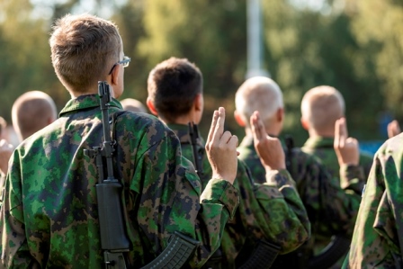 Sotilasvala ja sotilasvakuutus Maasotakoulussa Sotilasvala ja sotilasvakuutus Maasotakoulussa