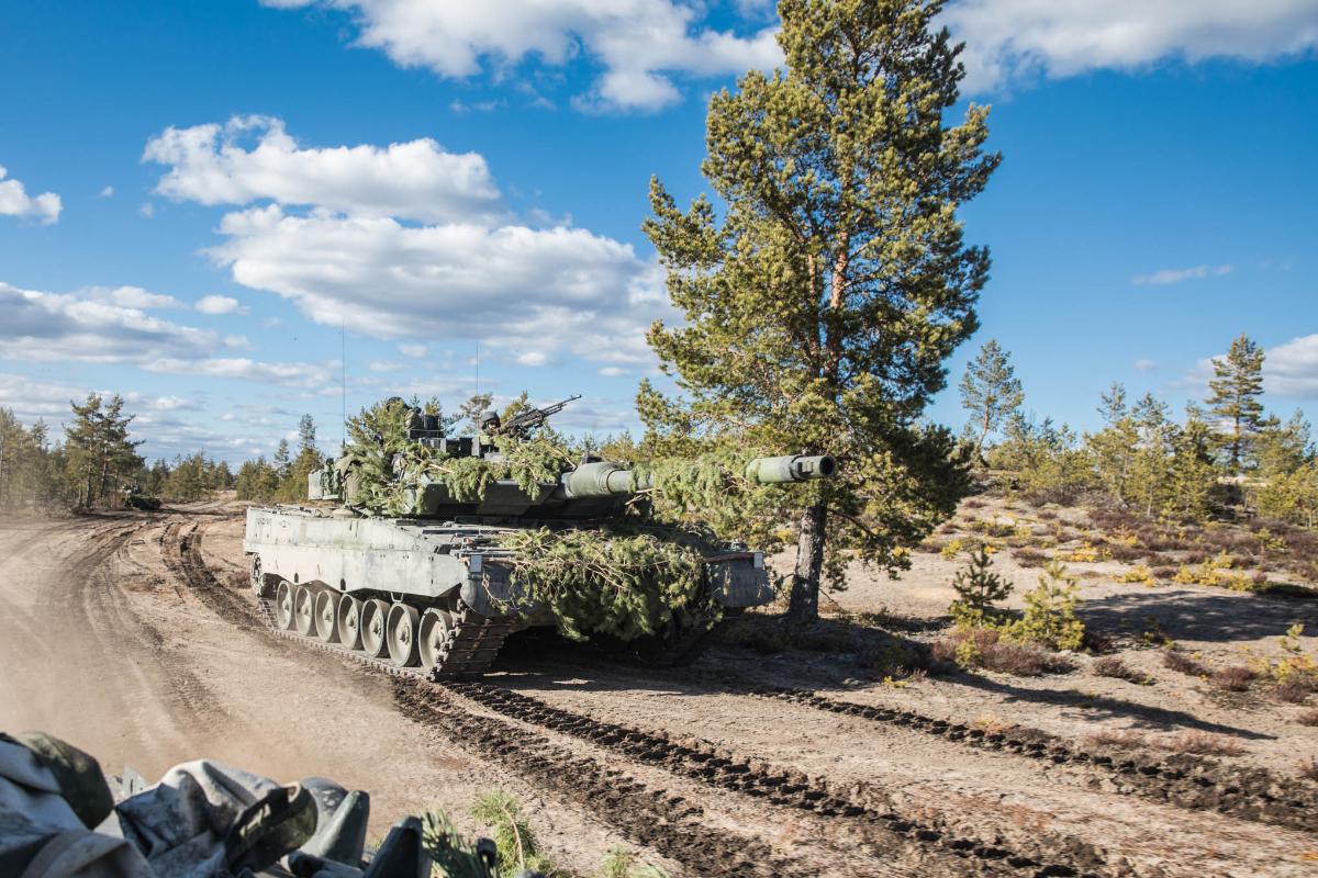 Leopard tank