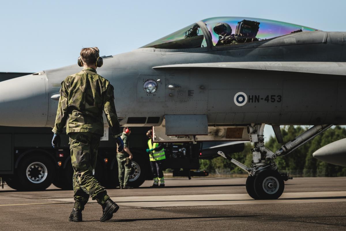 F/A-18 Hornet på Ronneby flygbas i Sverige