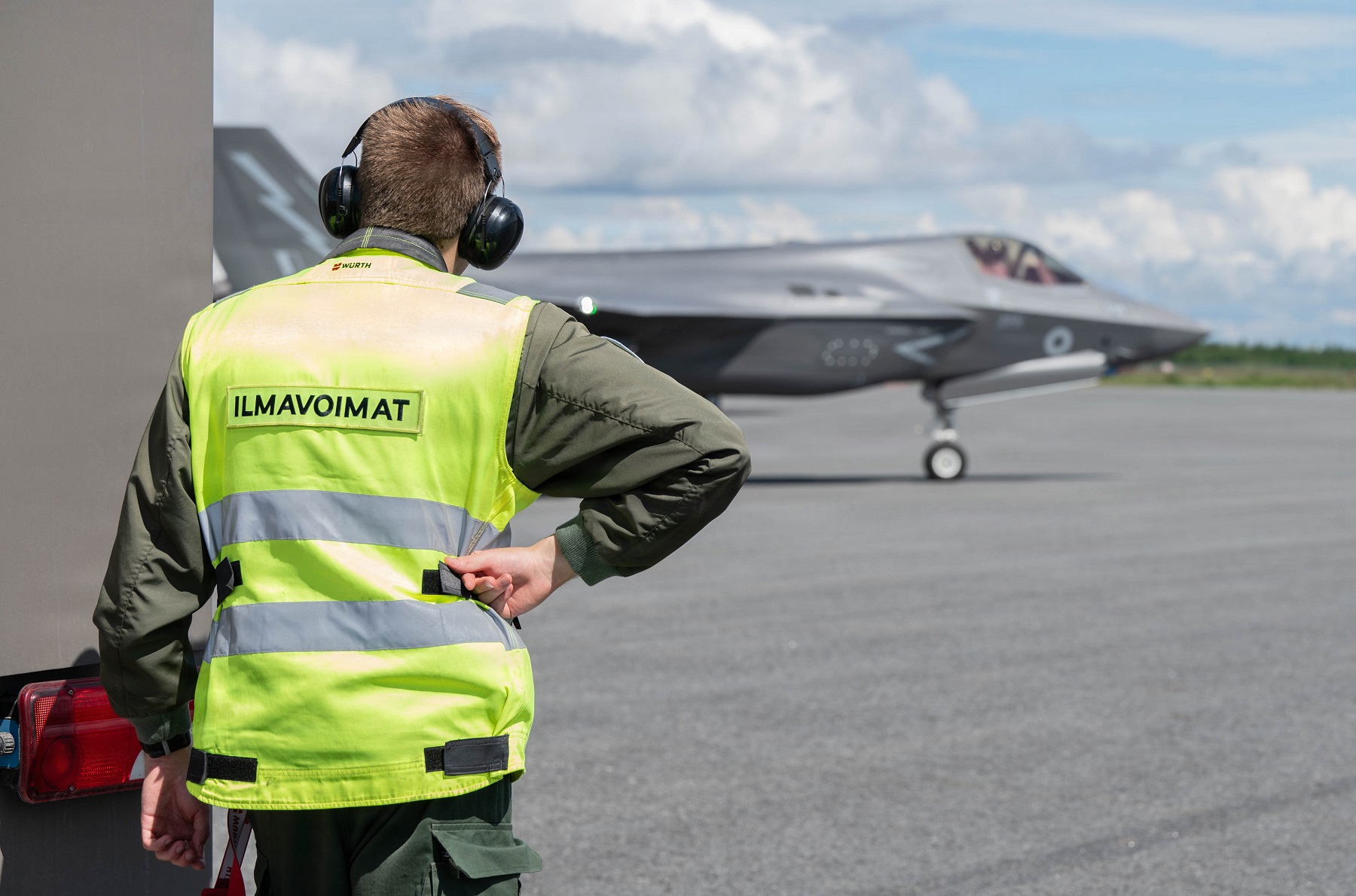British F-35B Lightning II fighter jet being hot-pit refueled at Pirkkala Air Base
