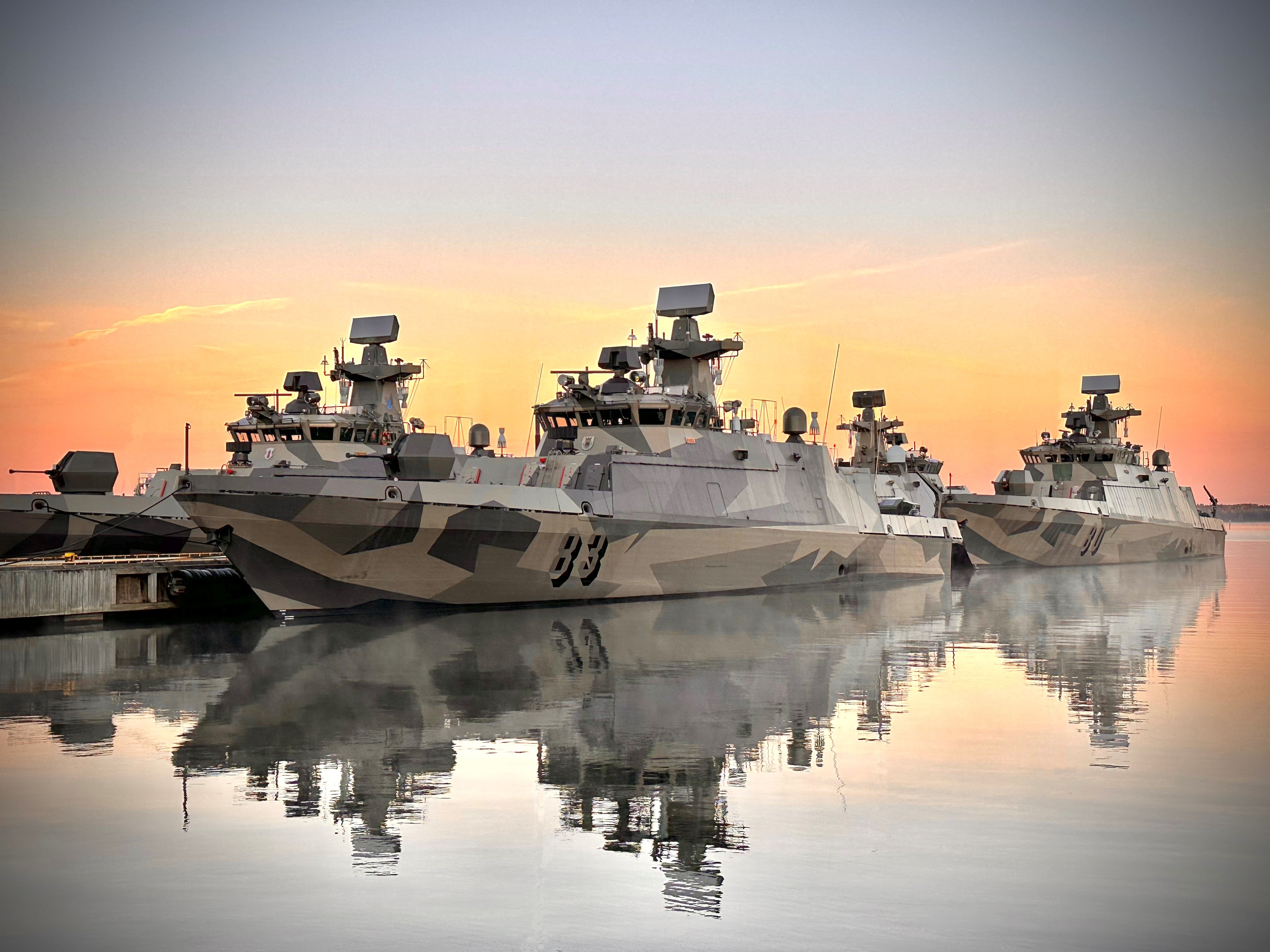  Fyra moderniserade robotbåtar av Hamina-klass.