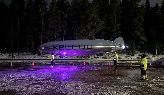 Obemannad luftfarkost färdigt att lyftas upp i luften.